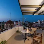 Fontem Central Living